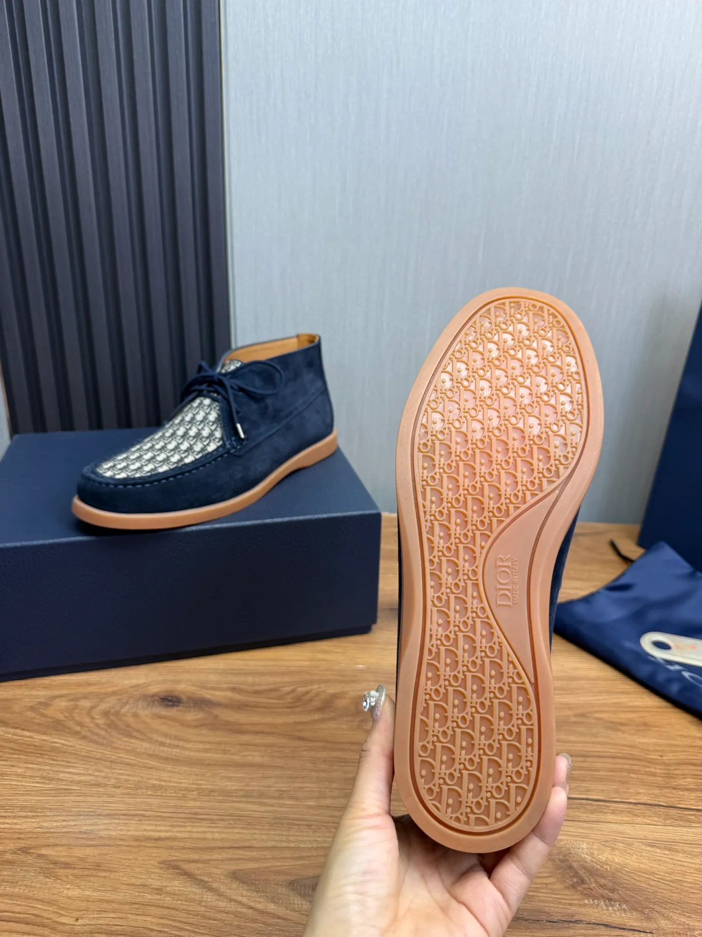 Factory price 620💰 [Dior] Men’s official website na hot sale🔥Imported cowhide + cowhide lining. Original rubber wear-resistant outsole. High quality shipment ⬆️Code number 38-44, (45 customized)